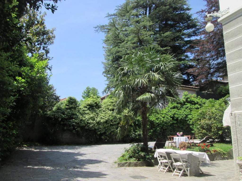 Villa Adriana Varese Bagian luar foto